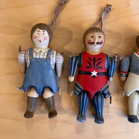 Set of 5 Vintage Ceramic Holiday Ornaments - Picture 3 of 8
